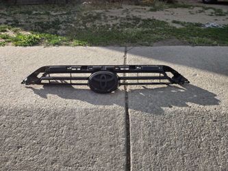 4 Runner grille
