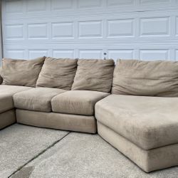 Beautiful Sectional Couch!😍