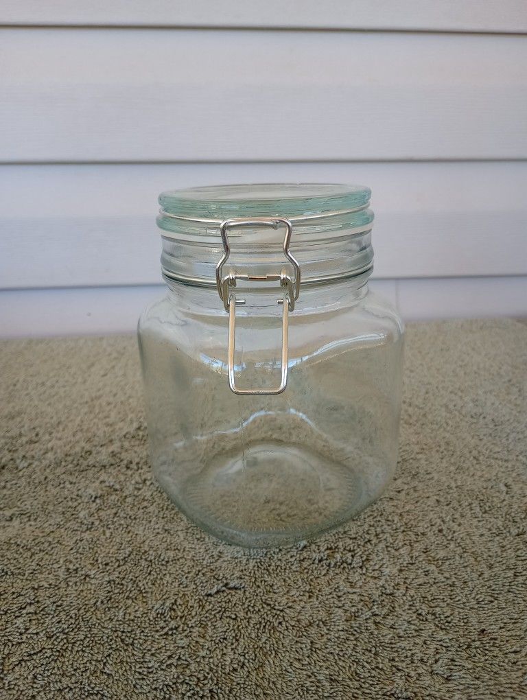 Hinged Lid Clamp Airtight Sealed Jar Food Storage Canister Glass 32 OZ