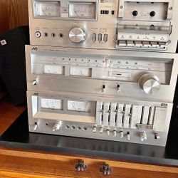 Vintage JVC Stereo System With Killer VU Meters