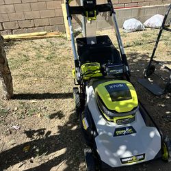 RYOBI 21 Inch HP 40 Volt Brushless Cordless Self Propelled Lawn Mower 1 Battery 1 Charger