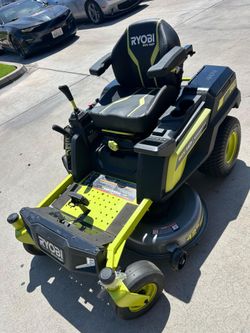 RYOBI 80V LITHIUM ION CORDLESS 42"IN ZERO TURN LAWN TRACTOR LIKE NEW no battery or charger