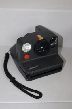 Polaroid Now i-Type Instant Camera Black Autofocus USB-C Tested + Wrist Strap
