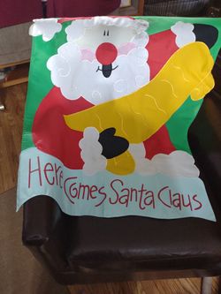 SANTA FLAG   40"x28"