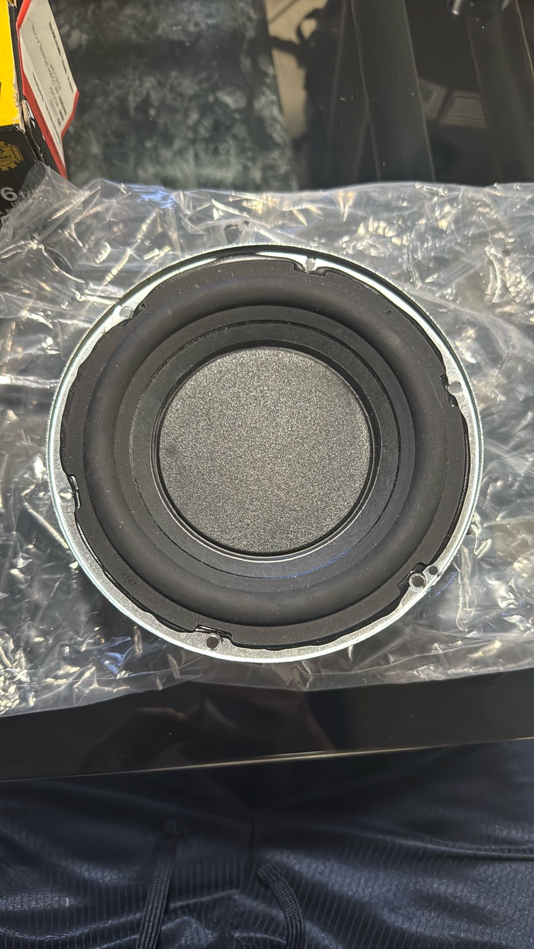 2003 Honda Element Subwoofers Speaker