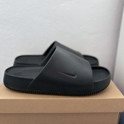 Nike Calm Slides 
