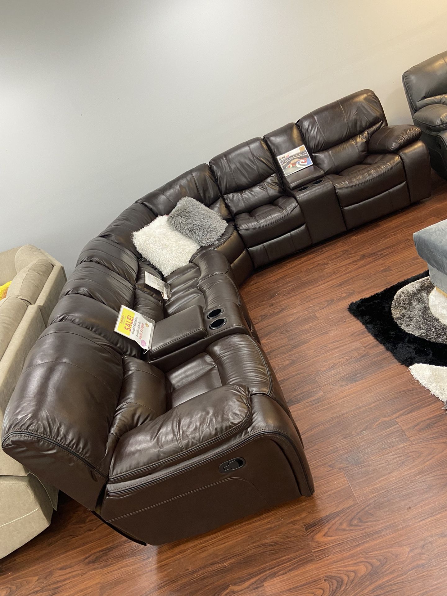 🔥🔥SPRING DOORBUSTER EVENT!🇺🇸🚛🚚FURNITURE DISTRIBUTION CENTER: TYRONE SQUARE MALL! 🌟NEW 100% APPROVAL PROGRAM🙌SAVE BIG $$$! DELIVERY TODAY! ZERO