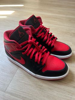 Nike Air Jordan 1 Mid “Bred” Red/Black - Size 9.5