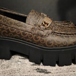 Guess GBG Women's Loafers Brown/ Tan Size  8