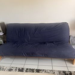 Wooden frame Futon