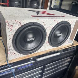 Like New Sundown E12v4’s Dual 2 Ohm In Ported Box 