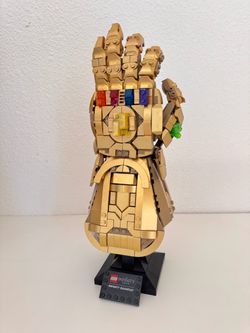LEGO Infinity Gauntlet