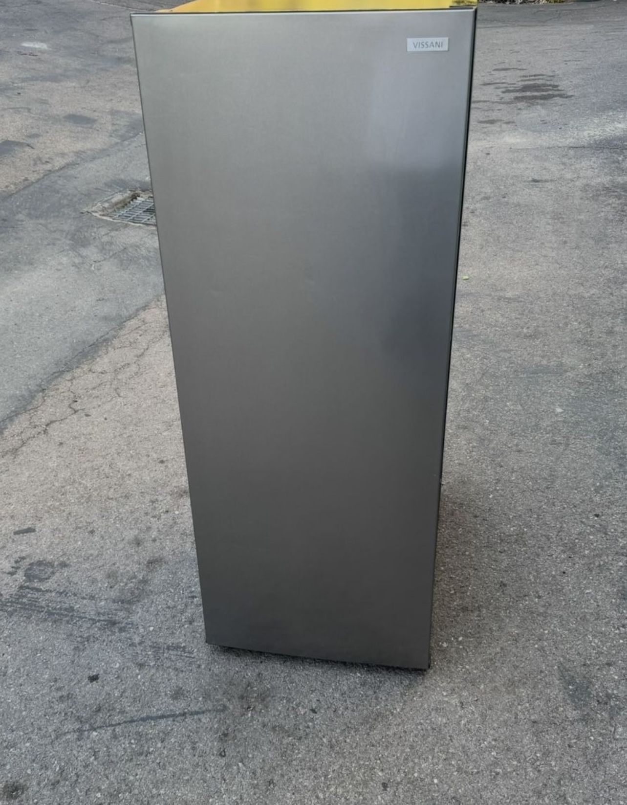 Stainless Upright Freezer Works Great 🥶 I Offer Delivery In San Diego