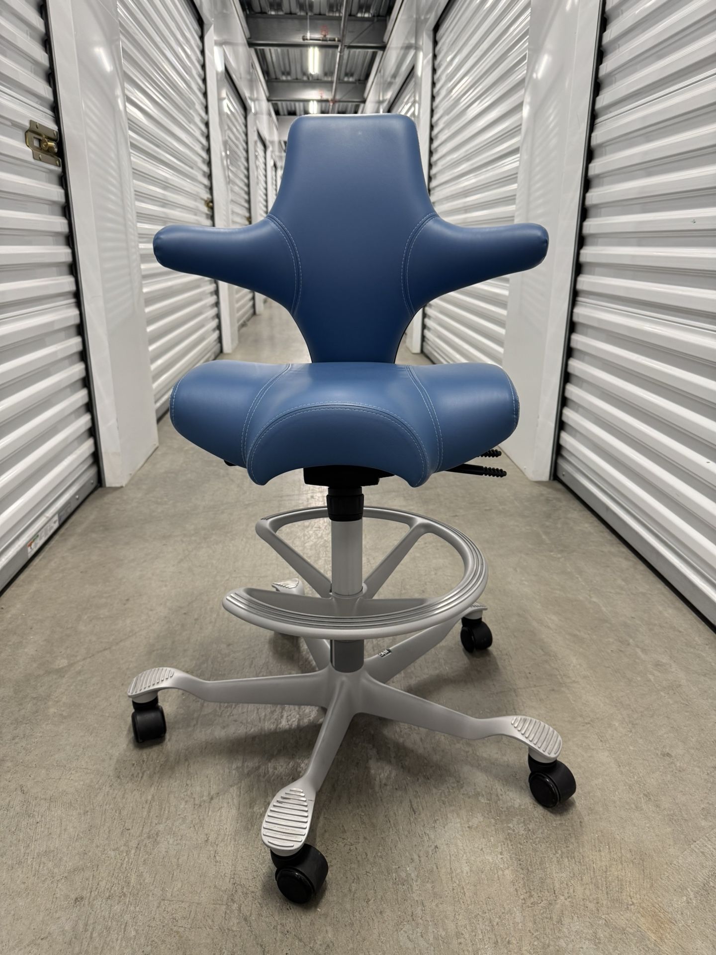 HAG Capisco Plus®️ Fully Adjustable Model Drafting Chair/ Work Stool