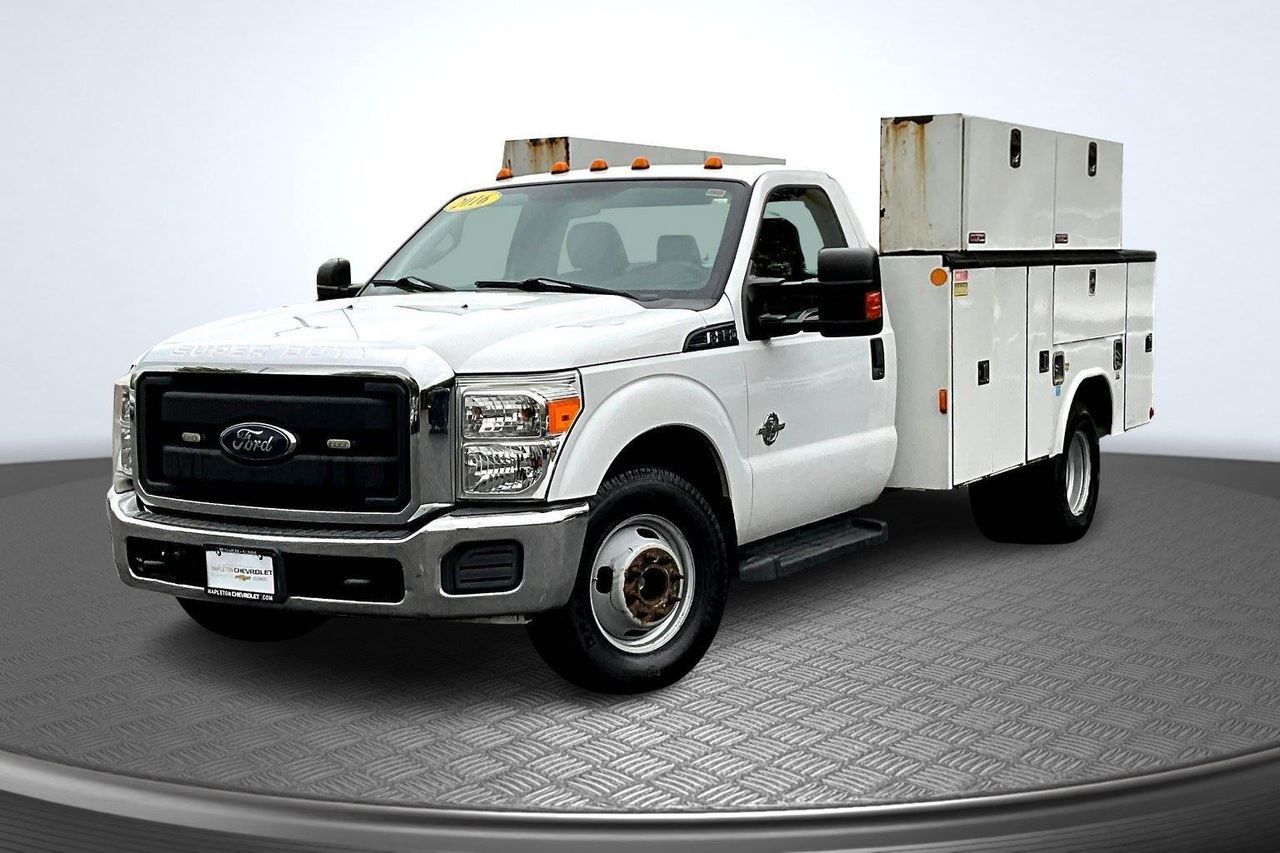 2016 Ford F-350 Chassis