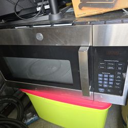 Microwave that can be mounted under cabinet 