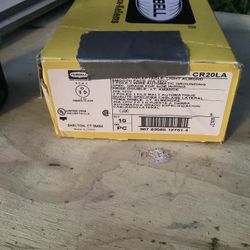 Hubble 20amp/125volt Outlets