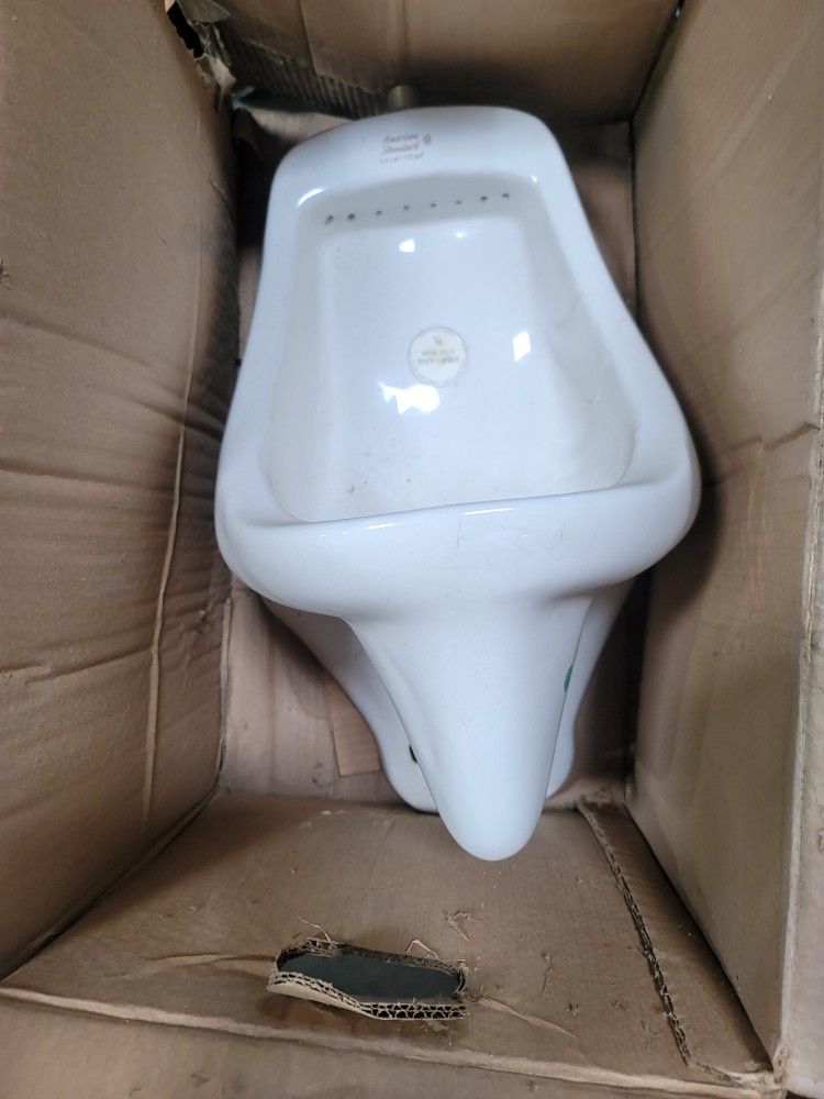 American Standard Urinal for Sale in Jurupa Valley, CA OfferUp