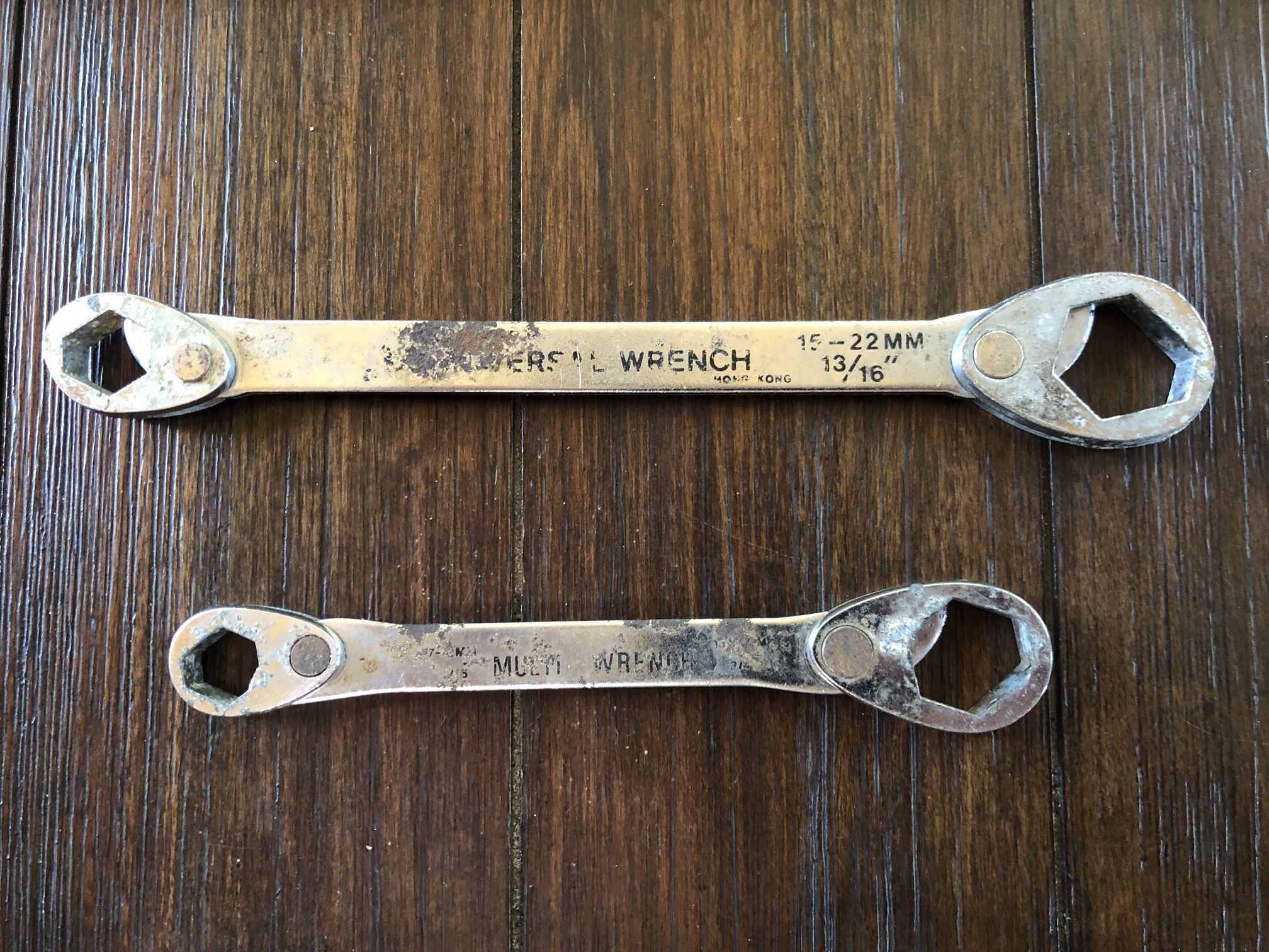 2 Multi purpose universal wrenches