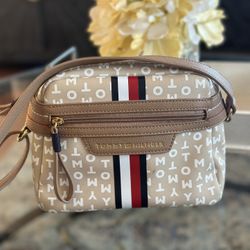 Tommy Hilfiger Small Bag