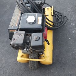 2 years old Gas Compresator with Honda Engine  ( Condition Good )