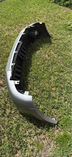 00 until 04 Toyota Sequoia Front Bumper With The Fog Lights