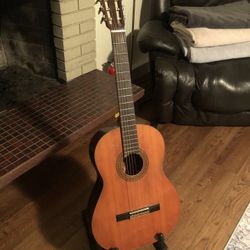 Yamaha G100A Acoustic Guitar