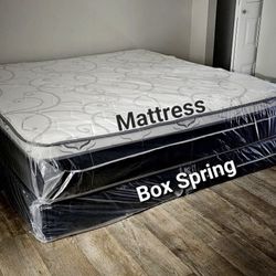 NEW KING PILLOW TOP MATTRESS and BOX SPRING. Bed frame not included 👍