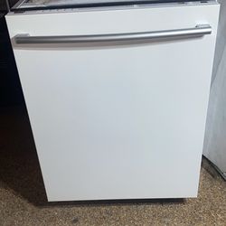 LG Fully Integrated Built In Dishwasher With Six Wash Cycles