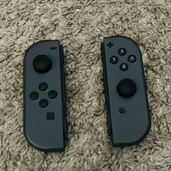 Joycons,and Comfort Grip