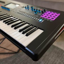 Roland-Phantom-6
