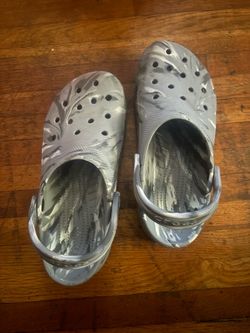 Crocs Marbled Gray MENS Size 8-10