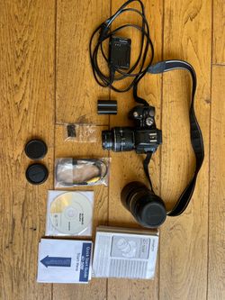 Olympus E-500 8MP Digital Camera w/ 17.5-45mm and 40-150mm Lenses & Accessories