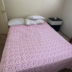 Queen Size Mattress And Box Spring 
