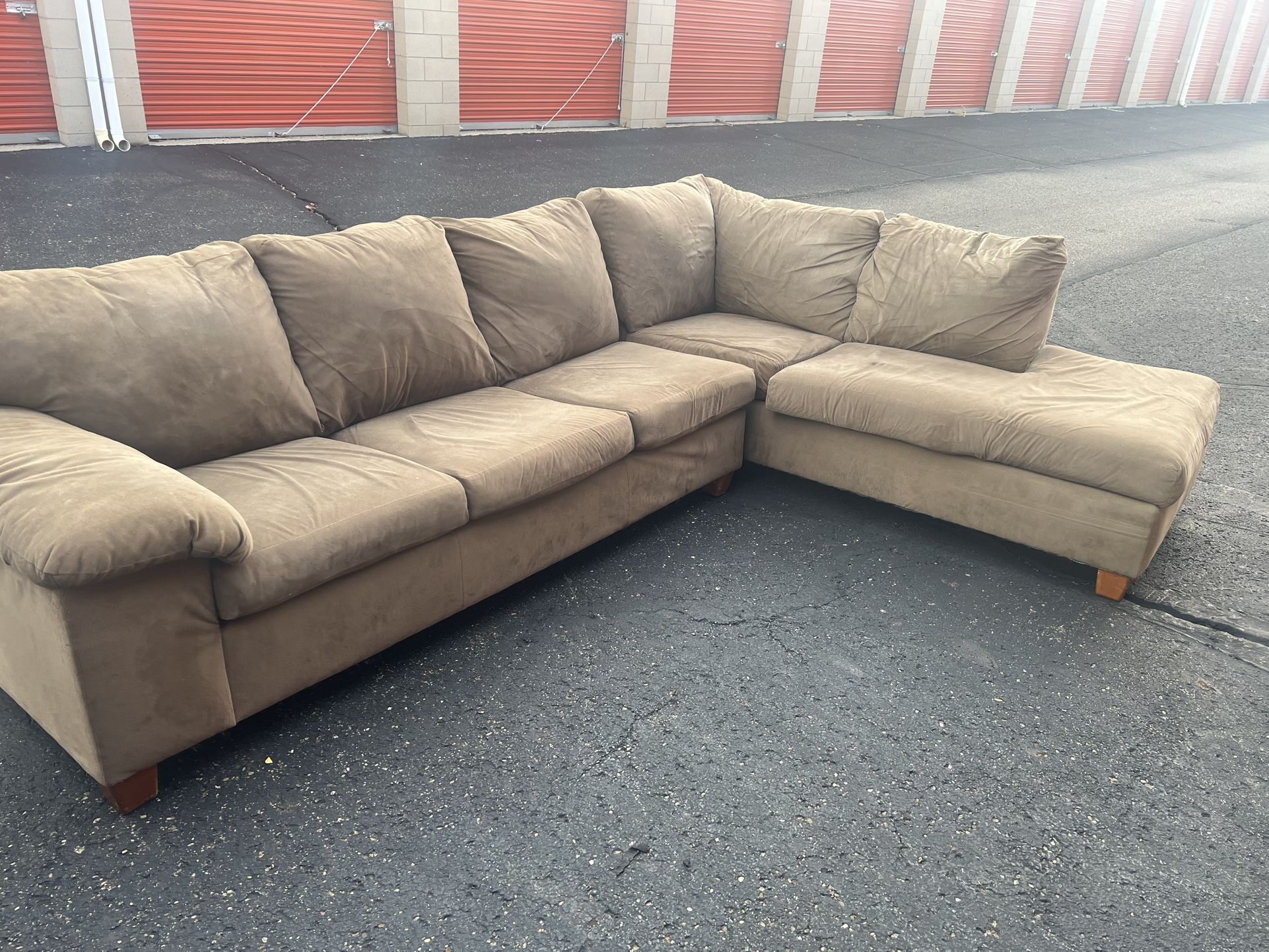 Sectional Couch 