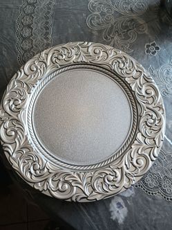 150 platos para eventos  color plata nuevos