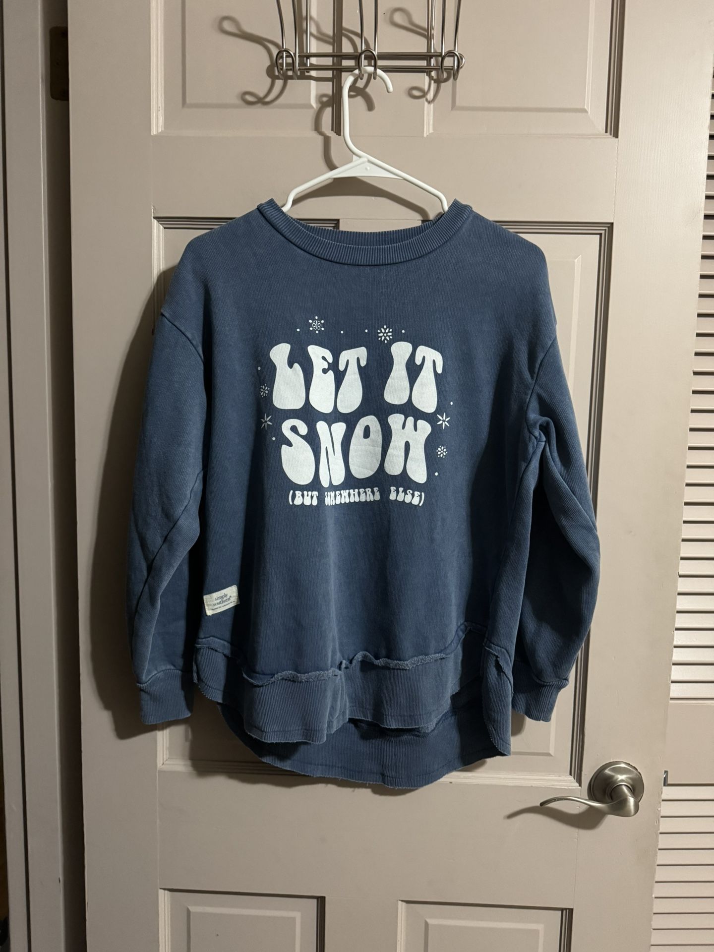Womens Simply Southern Blue Crewneck Sweatshirt Let It Snow Size Medium