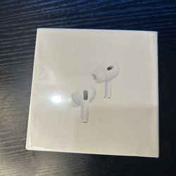 Apple AirPods Pro (2nd Gen) – Great Condition