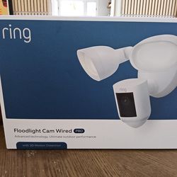 Ring floodlight cam wired pro (in unopened box)