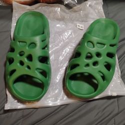New Slides Green Men Size 10