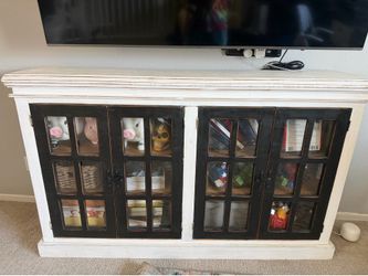 Console/entertainment cabinet