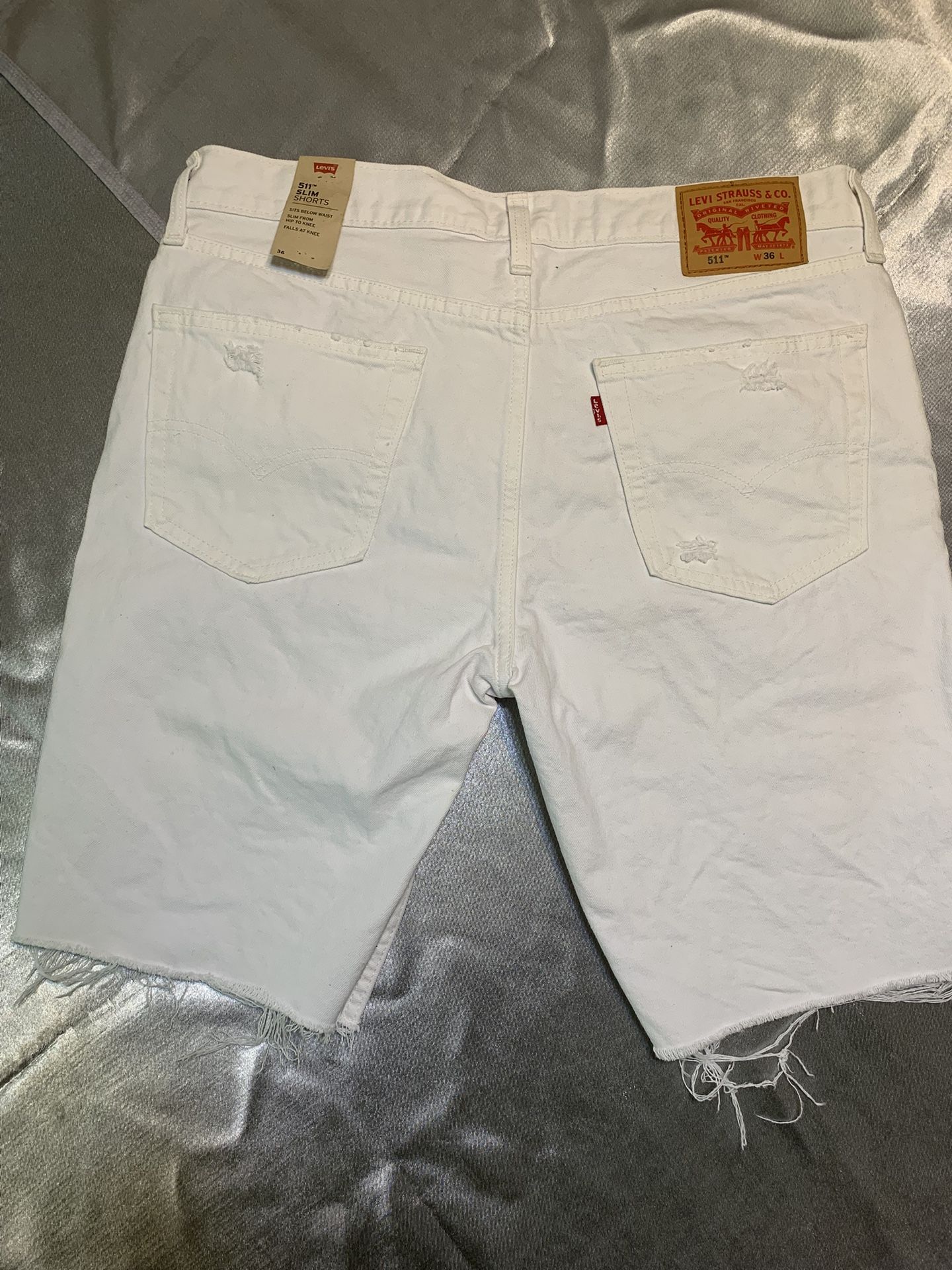 White Levi’s Shorts