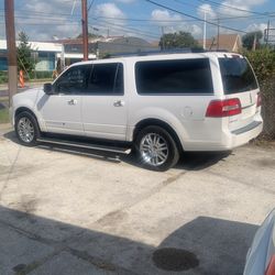 2010 Lincoln Navigator