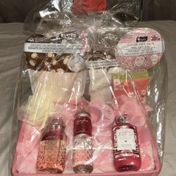 Bath & Body Works Gift Basket 