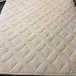 Free Organic Latex 6" Queen Bed Mattress And Foundation