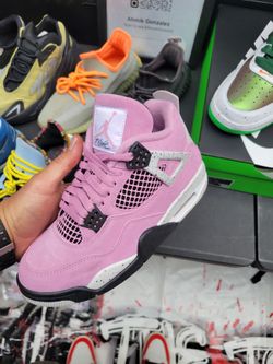 Jordan 4 "Orchid"