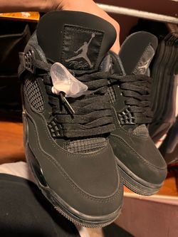 Jordan 4s Black cats 8.5