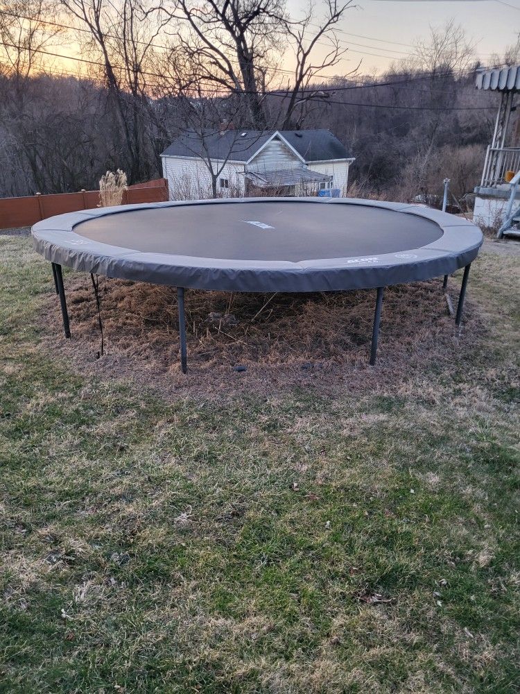 Trampoline