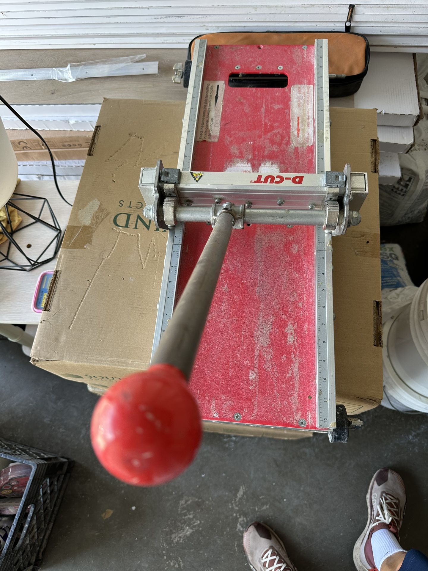 D-Cut RC-200 Wall Base Cutter