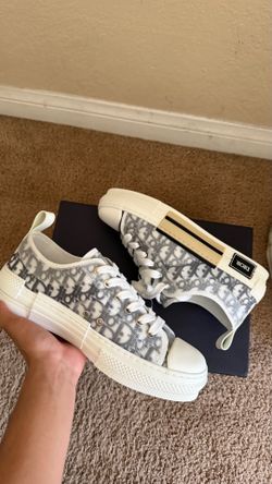 Dior B23